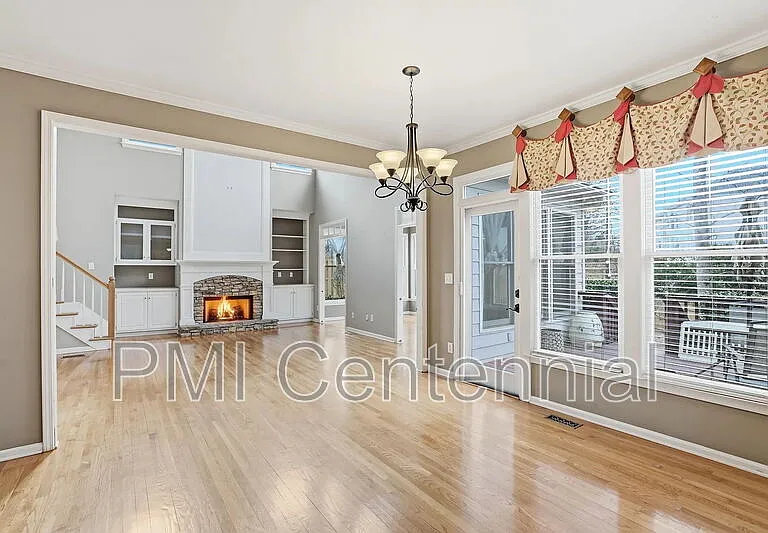 120 Creekside Park Dr — Photo 17