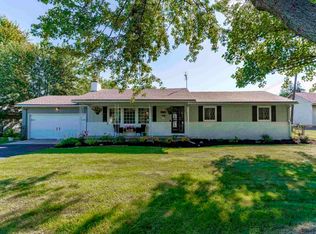 3832 Buesching Dr, Fort Wayne, IN 46815