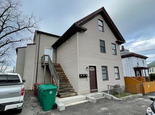 89 3rd St, Lowell, MA 01850