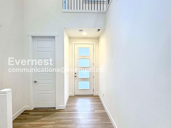 3rd image of 12958 187th Avenue Ct E