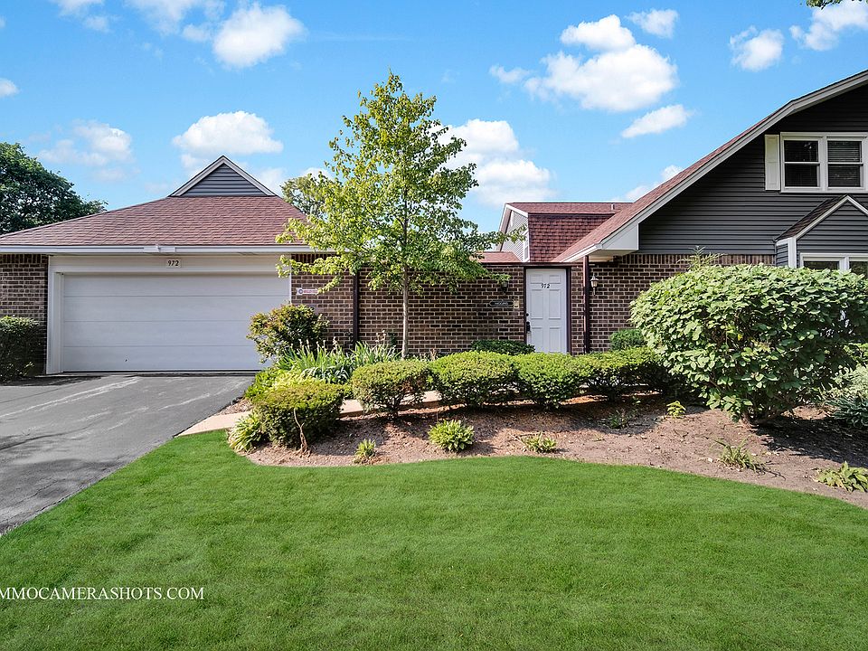 1st image of 972 Dartmouth Dr