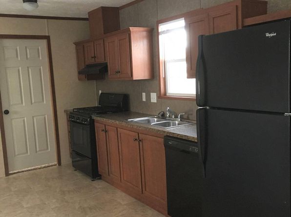 Candlewick Court, 1800 Candlewick Ct, Owosso, MI 48867