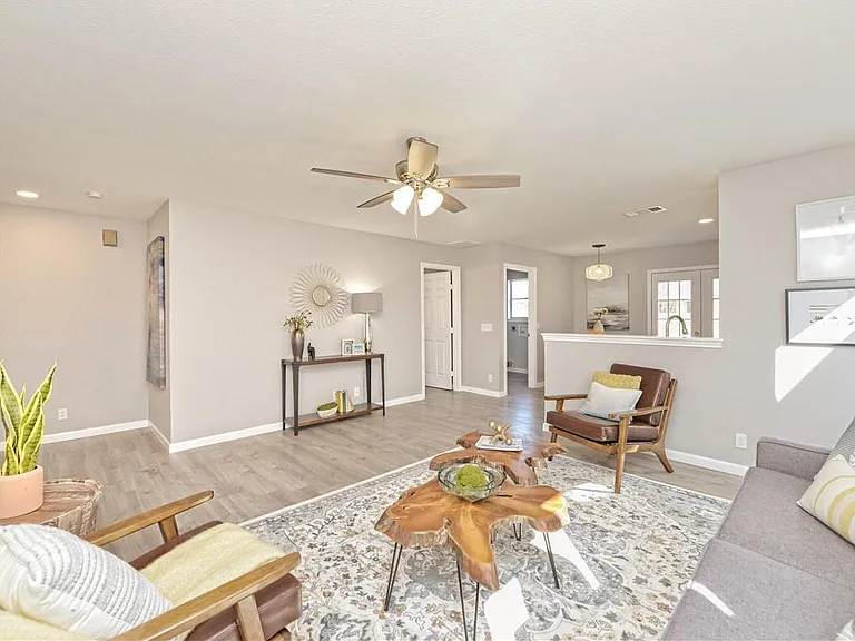 16800 Hamilton Point Cir — Photo 4
