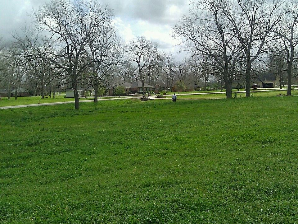 Lush acreage
