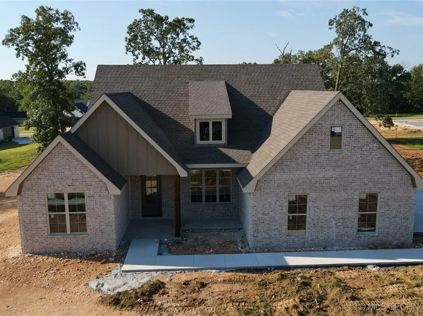 16660 W Sierra Cir, Tahlequah, OK 74464