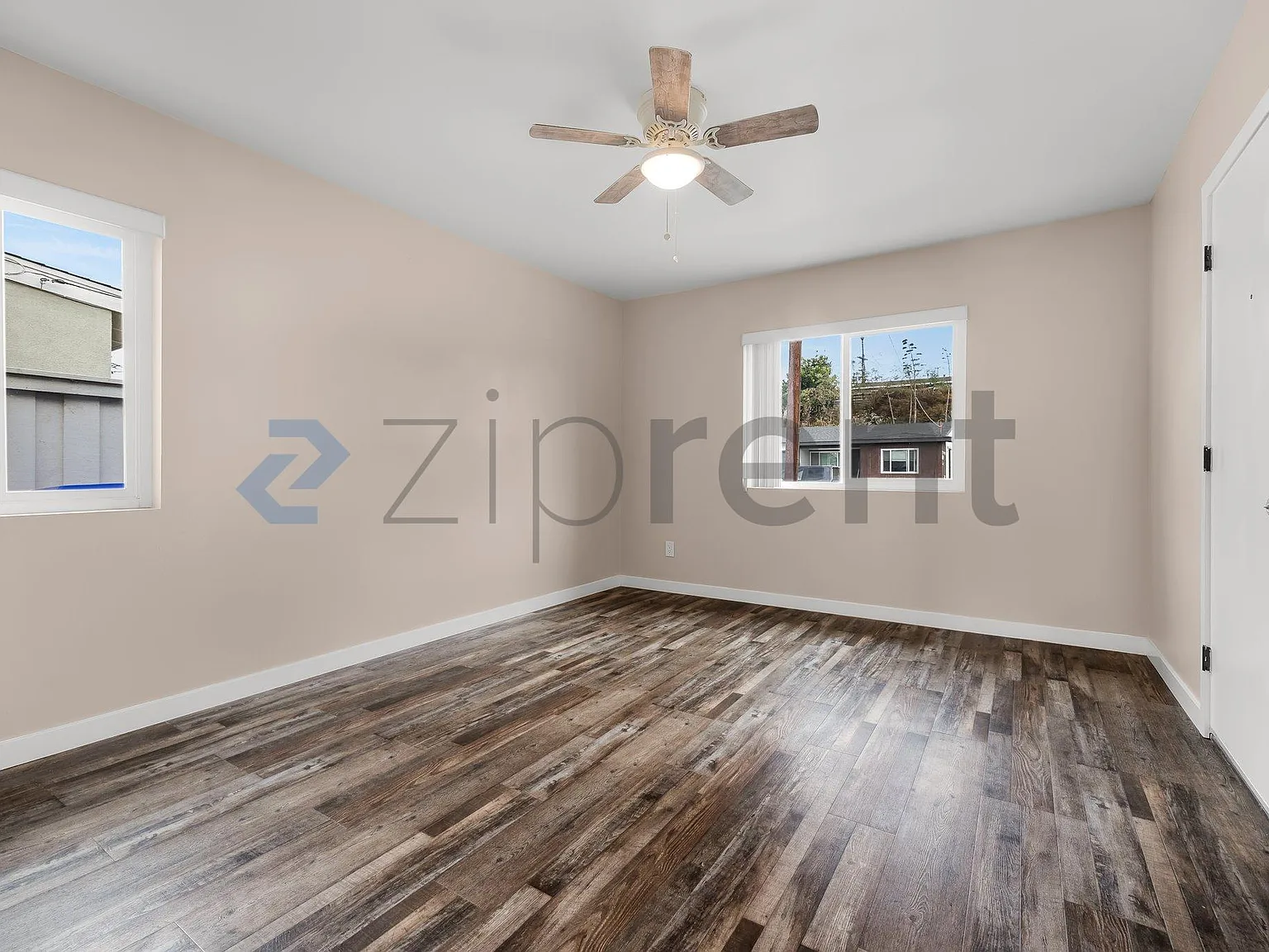 1 bed, 500 sqft, $2,500 — Photo 2