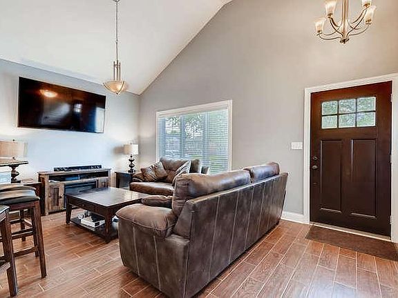 2nd image of 2627 W 98th Pl