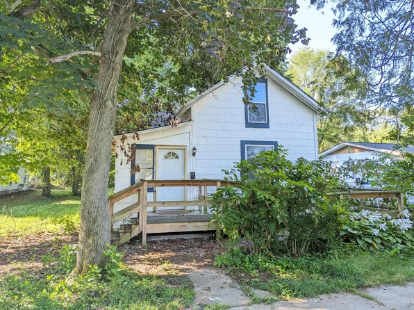 239 Bangor St, Bangor, MI 49013