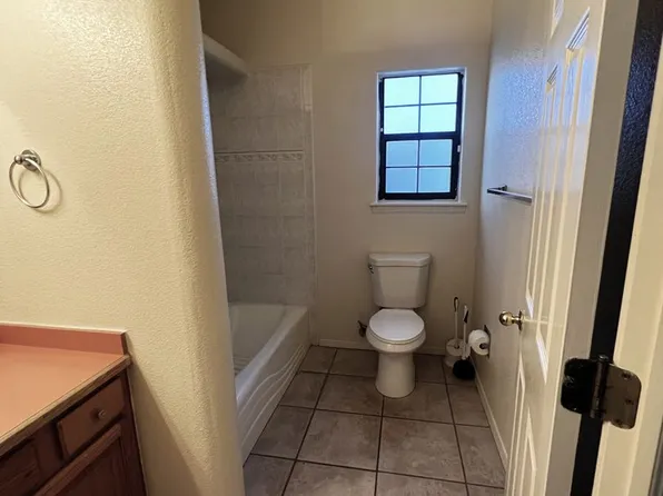 740 Canyon Point Rd, Las Cruces, NM 88011