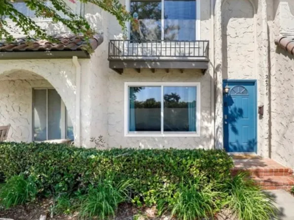 24211 La Glorita Cir #125, Newhall, CA 91321