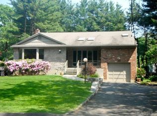 144 Country Ridge Dr, Rye Brook, NY 10573