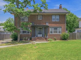 314 E 2nd St, Newton, KS 67114