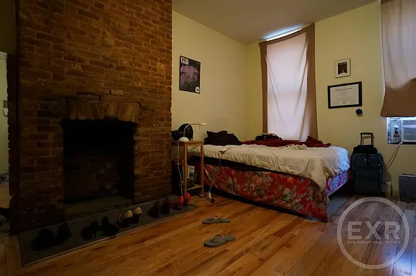 Rented by EXR | media 87