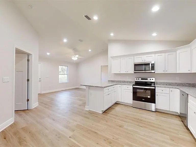 20651 SW Marine Blvd — Photo 7
