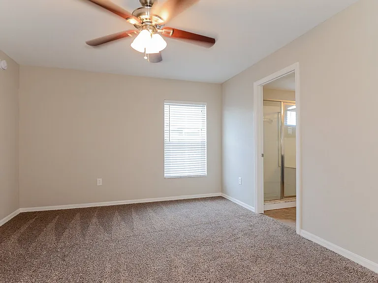 2937 Coach Lamp Rd — Photo 9