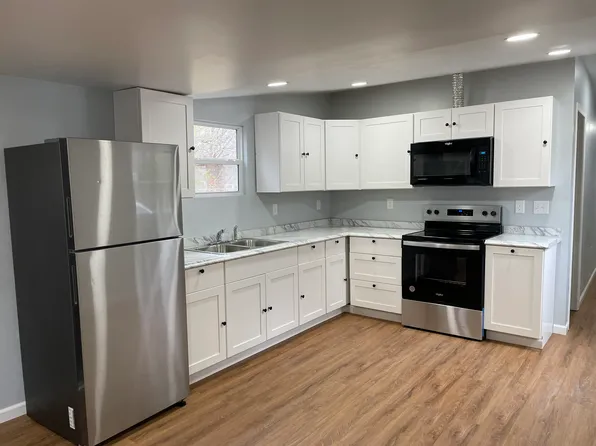 580 Elizabeth St, Danville, VA 24541