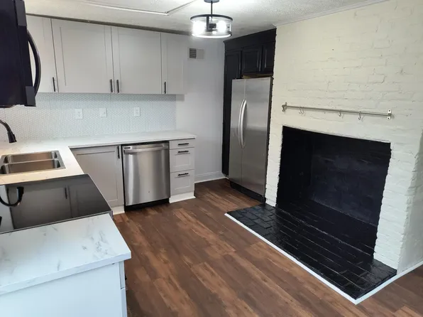 134 E High St APT B, Elkton, MD 21921