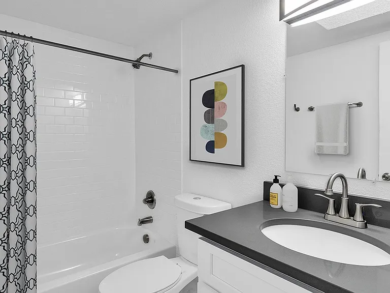 RockView Apartments — Photo 7