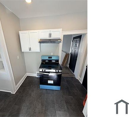 3rd image of 13802 Byron Ave #1
