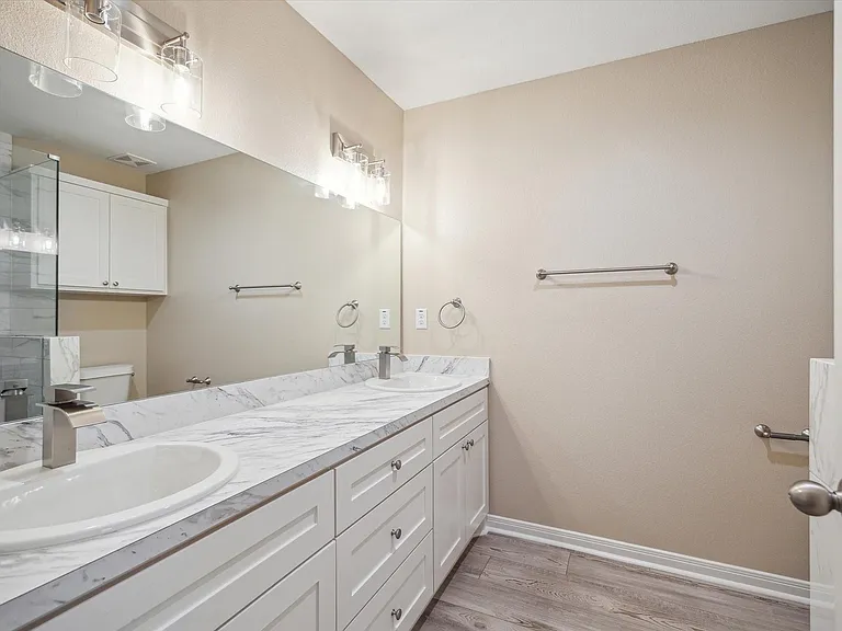 4834 Pine Ave #A — Photo 14