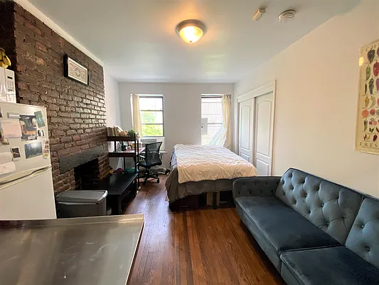 Rented by Douglas Elliman | media 11