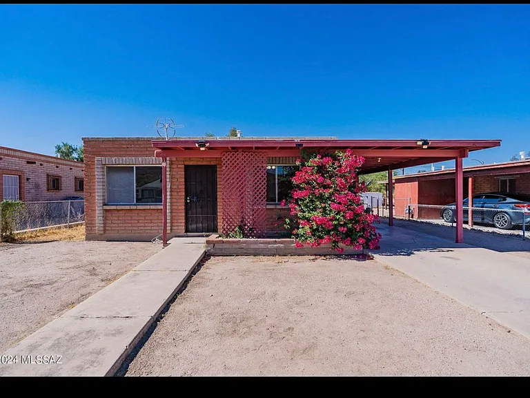 1504 W Sonora St — Photo 1