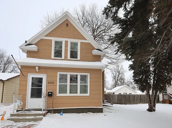 1410 4th Ave N, Grand Forks, ND 58203