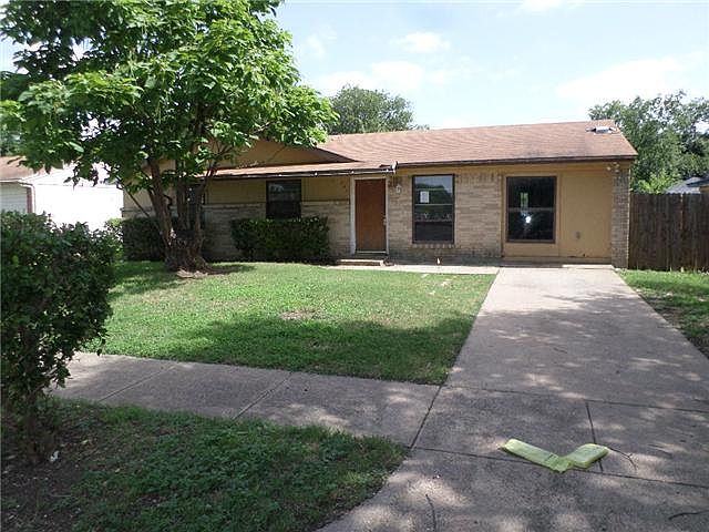 1st image of 642 E Fairmeadows Dr