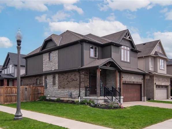 255 Falconridge Dr, Kitchener, ON N2K 0B6