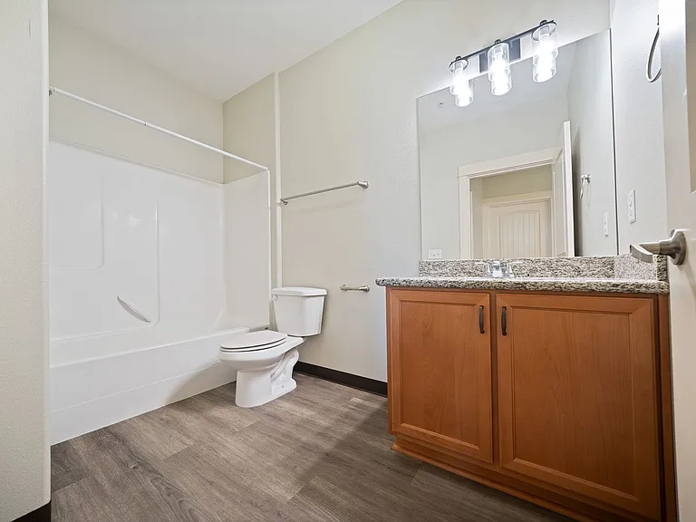 Webster Ridge Apartments — Photo 107