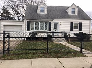 72 Harrison Ave, Freeport, NY 11520