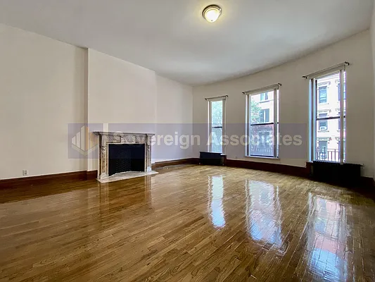 Rented by Sovereign Associates | media 2