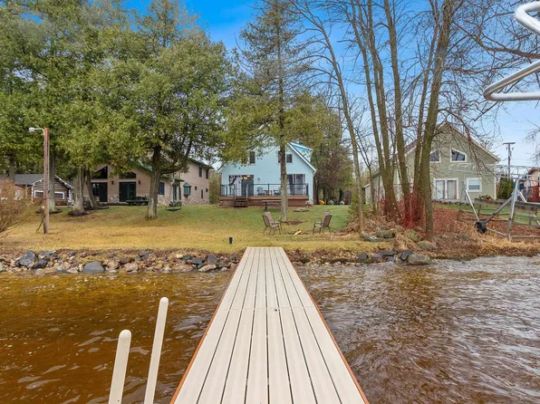 W6198 Crescent Ln, Crivitz, WI 54114