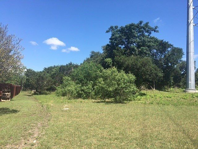 2nd image of 2405 Trails End