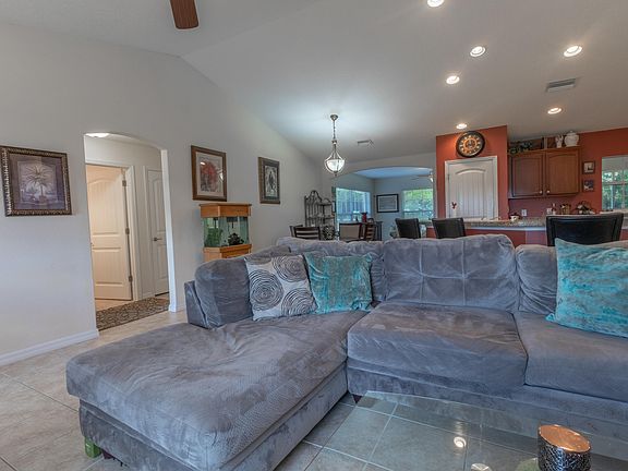 4th image of 8985 SE 51st Ave