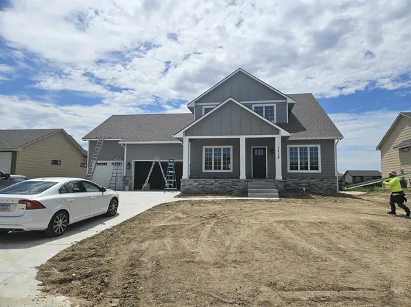 2519 N Emerald Ct, Andover, KS 67002