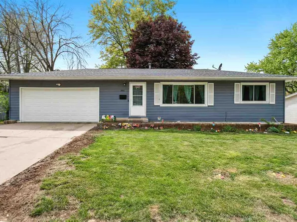 2011 Bancroft Dr, Iowa City, IA 52240