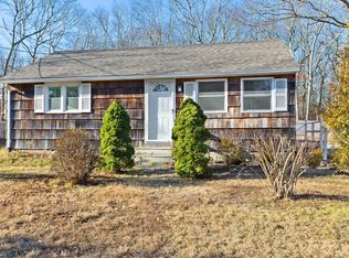 1079 N Sea Rd, Southampton, NY 11968