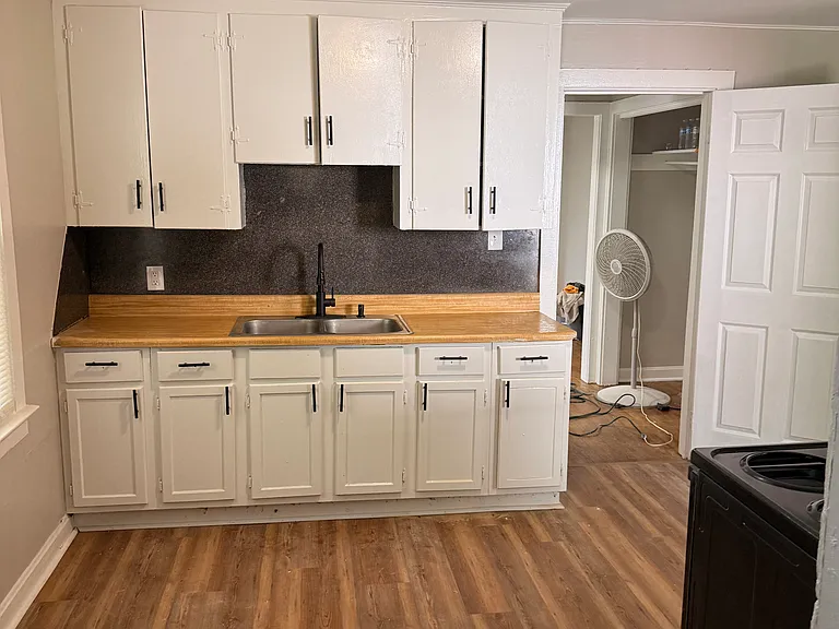 518 N Graham Ave #520 — Photo 2