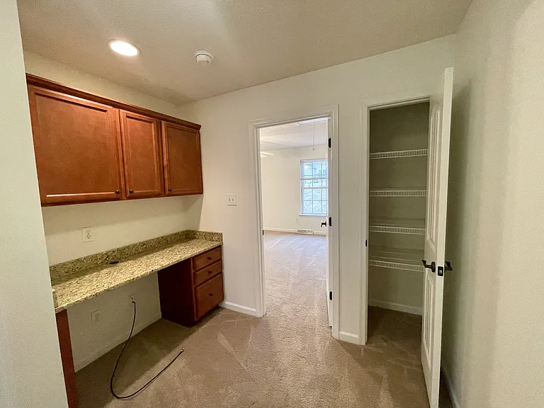 111 Old Tavern Cir #1 — Photo 14