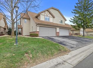 Cross Wind Cove, Pewaukee, WI 53072