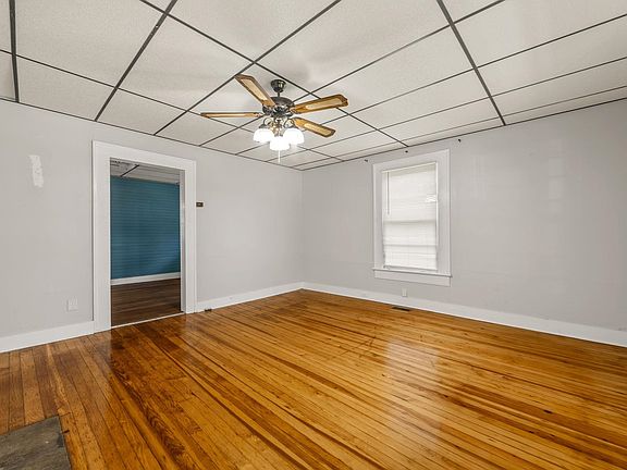 5th image of 111 Fant St