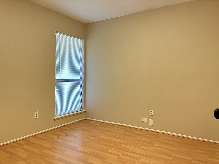 2715 Kingfisher Dr — Photo 14