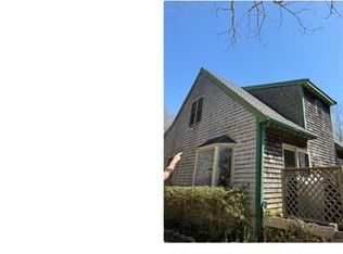 10 Red Pony Rd W, Vineyard Haven, MA 02568