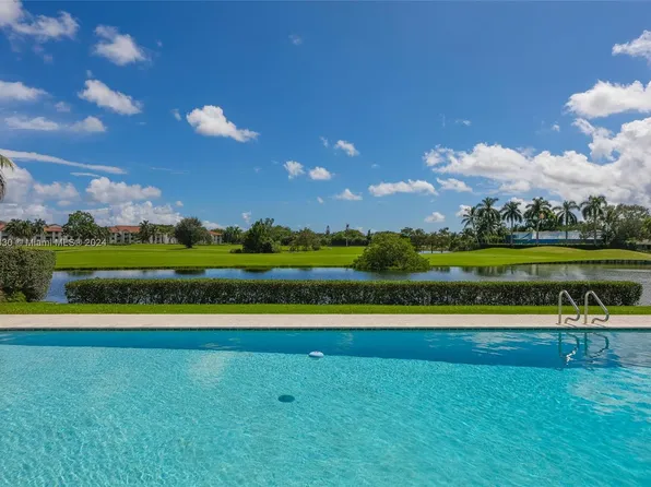 4300 Casper Ct, Hollywood, FL 33021
