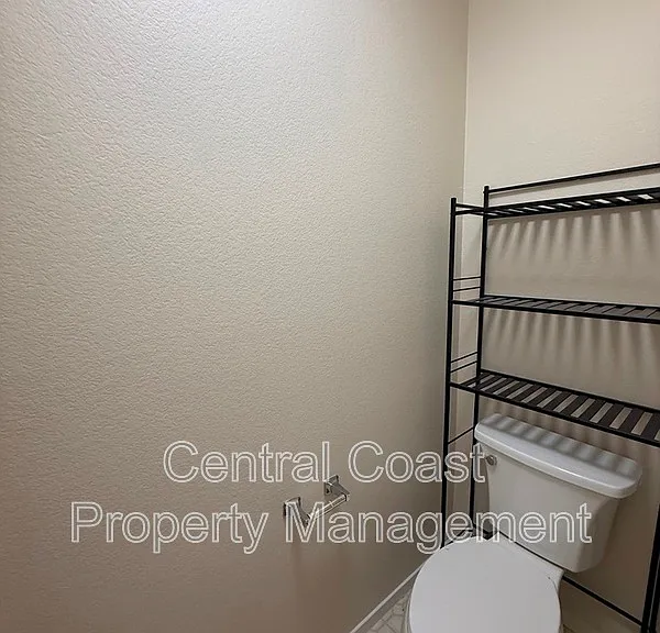 1938 Harvard Ct — Photo 13