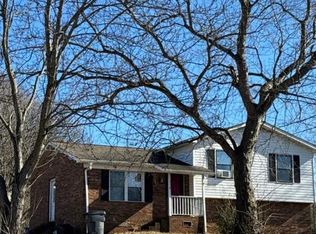 210 Raven Cir, Lexington, NC 27292