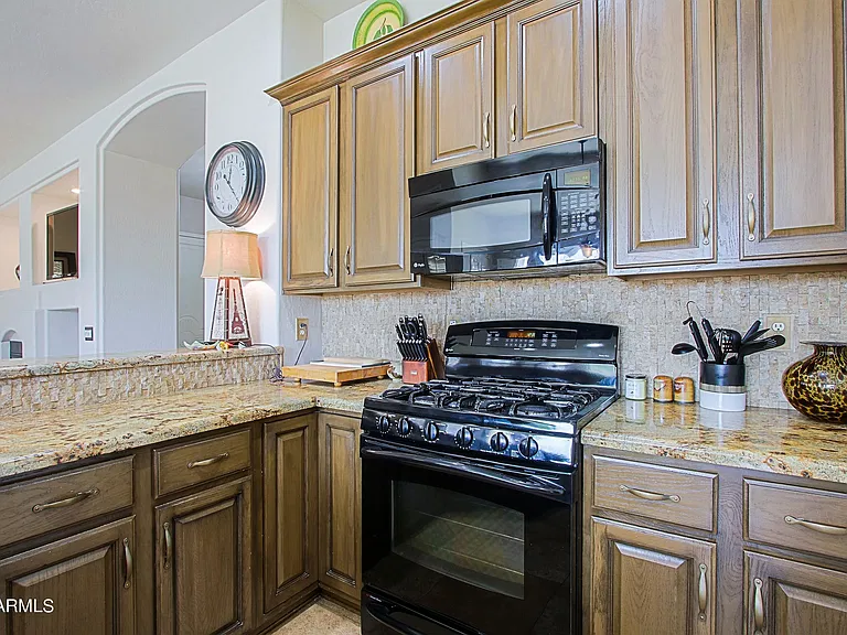 9616 E Chuckwagon Ln — Photo 22