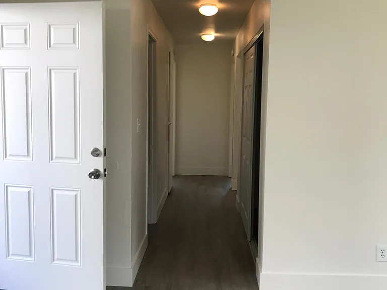 502 Cowlitz Way #A — Photo 1