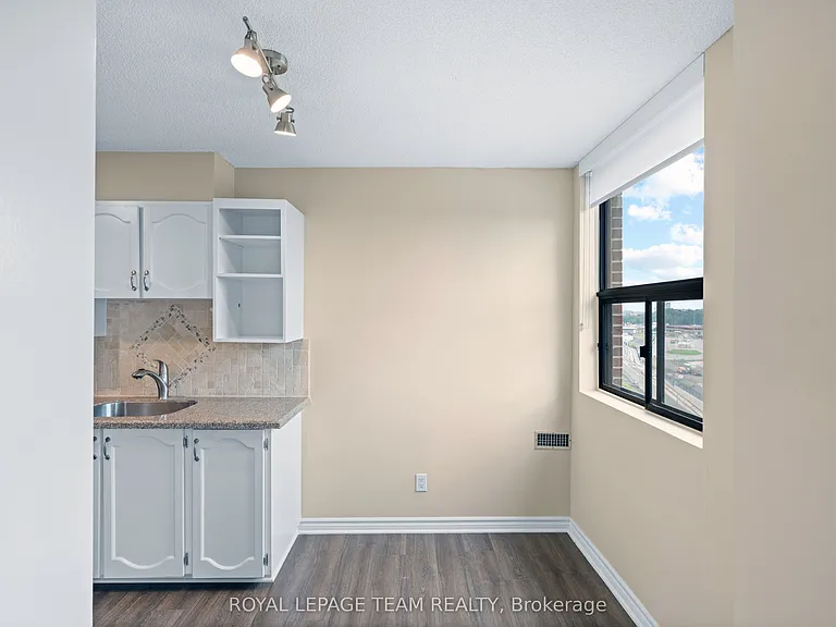 1190 Richmond Rd #804 — Photo 16